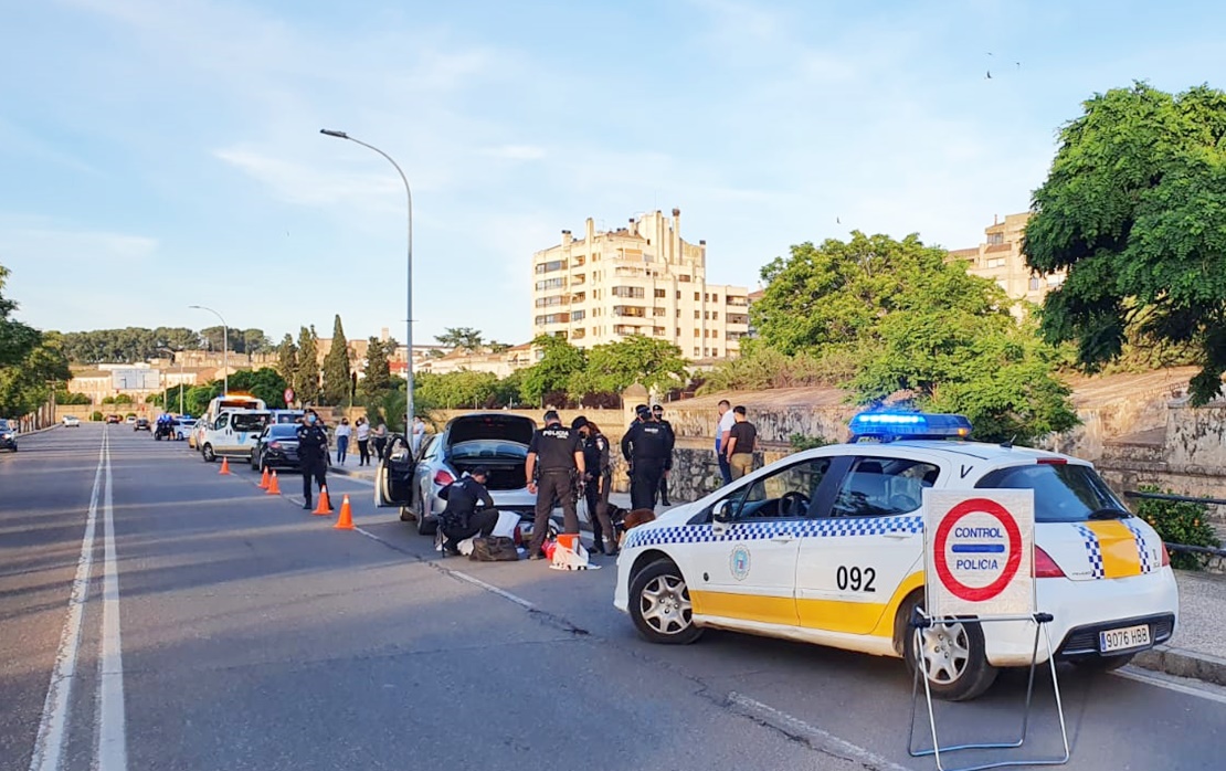 La Policía Local realiza más de 800 pruebas de alcohol y drogas en Badajoz