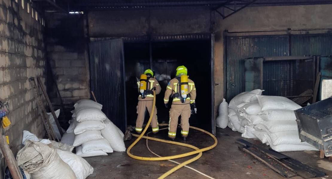 Bomberos del SEPEI trabajan en una veintena de intervenciones en Cáceres