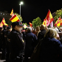 Condenan “comportamientos antidemocráticos de las derechas” ante las sedes del PSOE