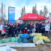 Recogen más de 380 kg de residuos en el Río Guadiana en Mérida