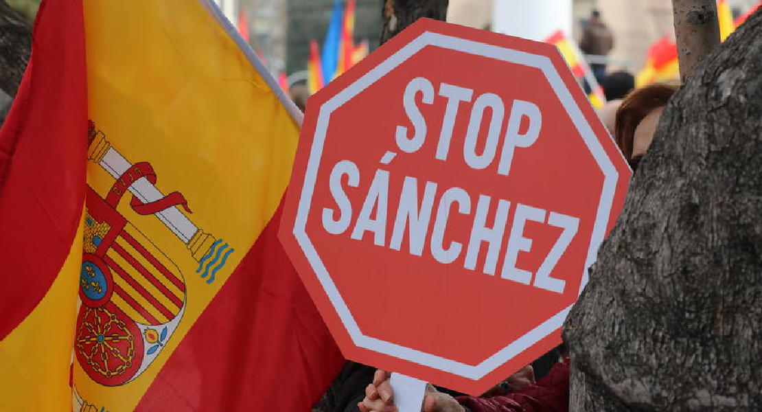 Con el lema de STOP Sánchez, Extremadura se manifiesta contra la amnistía