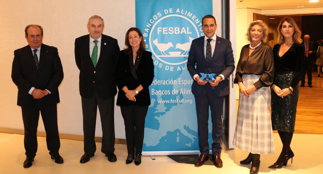 Caja Rural Extremadura recibe un premio por "destacada aportación y generoso apoyo"