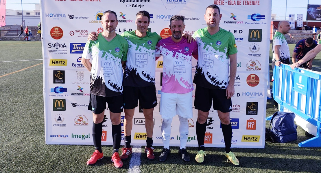 Agentes de Alburquerque y San Vicente en un torneo internacional de fútbol