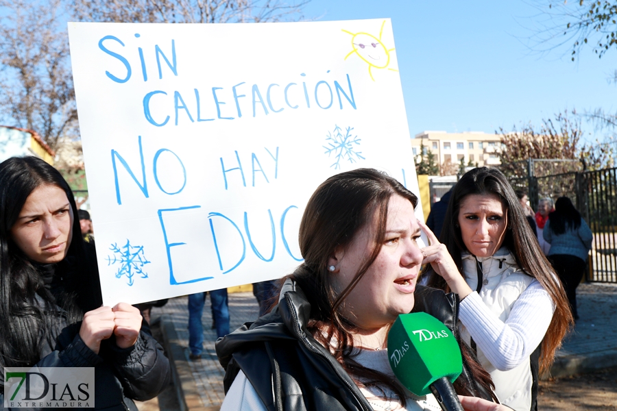 Madre de un alumno: "Si el próximo 8 de enero no hay calefacción, los niños no irán al colegio"