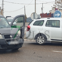 Accidente vial urbano en Badajoz con dos vehículos implicados