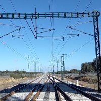 Denuncian que “la electrificación del tren llega décadas tarde” a Extremadura