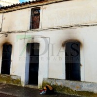 Continúa la búsqueda del segundo cadáver en el incendio de Zalamea de la Serena