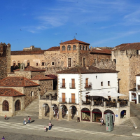 Califican de “ridícula” la ayuda a la natalidad del Ayto. de Cáceres