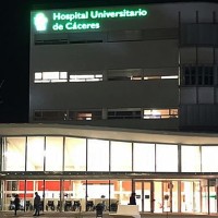 Hospitalizado en Cáceres por una colisión entre un turismo y una bicicleta