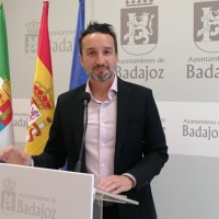 Cabezas: “El presupuesto de la Junta para Badajoz es un mojón”