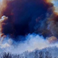 Continúa activo el incendio de Piornal