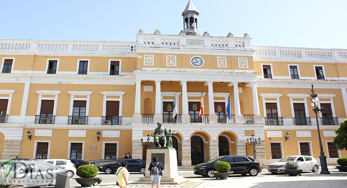 Badajoz está perdiendo mucho dinero al privatizar servicios municipales