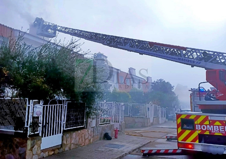 Los bomberos acuden a un incendio en Las Vaguadas (Badajoz)