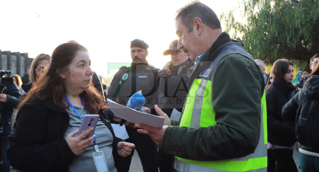 Más de 300 personas se congregan en la búsqueda de Manuela