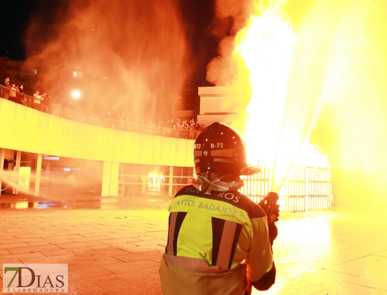 Ya huele a Carnaval gracias a las Candelas de Santa Marina