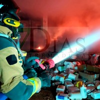 Incendio en una nave abandonada junto a IFEBA en Badajoz