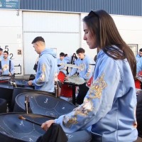 La elegancia de Versalles y los ritmos de Wailuku se unen este carnaval en una mezcla explosiva