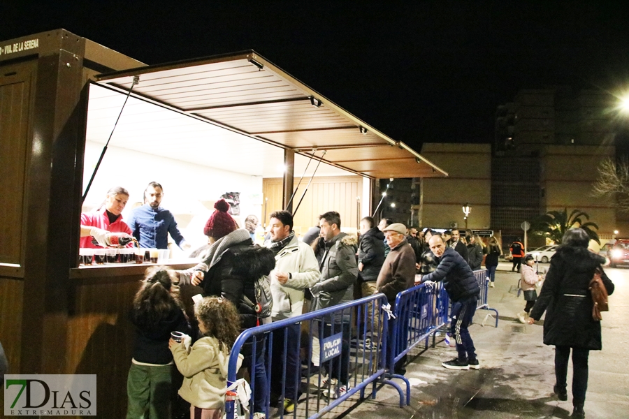 Buen ambiente en la antesala del Carnaval gracias a las Candelas de la margen derecha