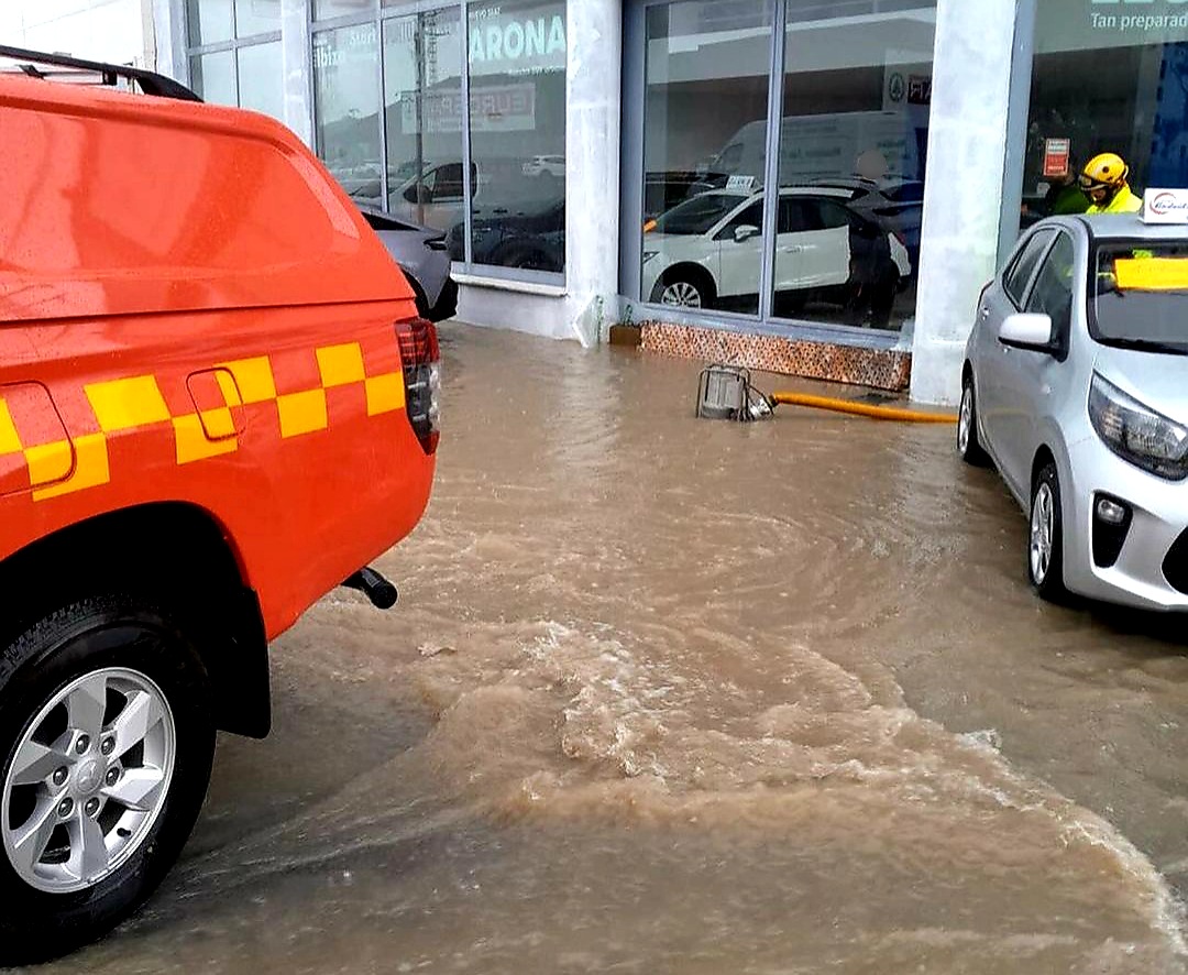 Los Bomberos del SEPEI imprescindibles durante la borrasca Juan