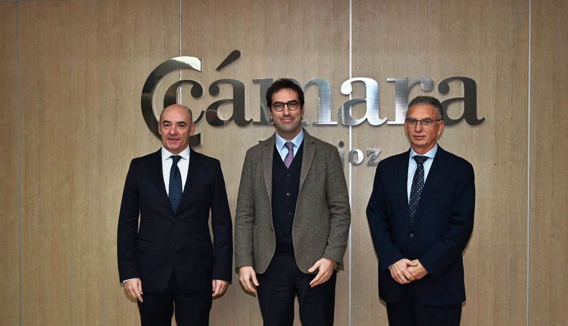 La Cámara de Badajoz acoge el primer encuentro institucional del ministro de Economía con empresarios