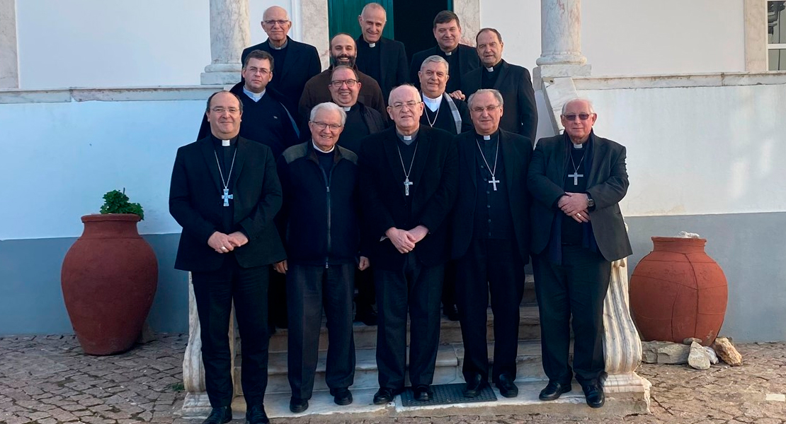 Reunión histórica entre las provincias eclesiásticas de Mérida-Badajoz y Évora (Portugal)