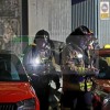 Un incendio de vehículo afecta a un edificio en Badajoz