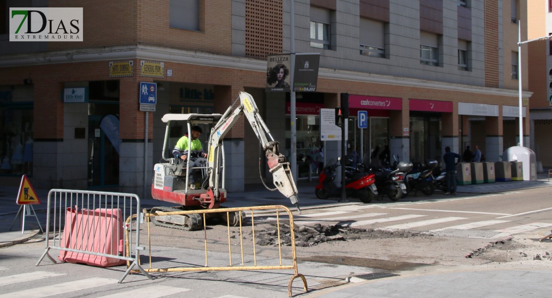 Comienzan las obras de asfaltado en el centro de Badajoz