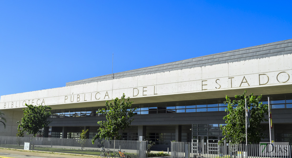 Las bibliotecas públicas de Extremadura se suman a las actividades del 8M