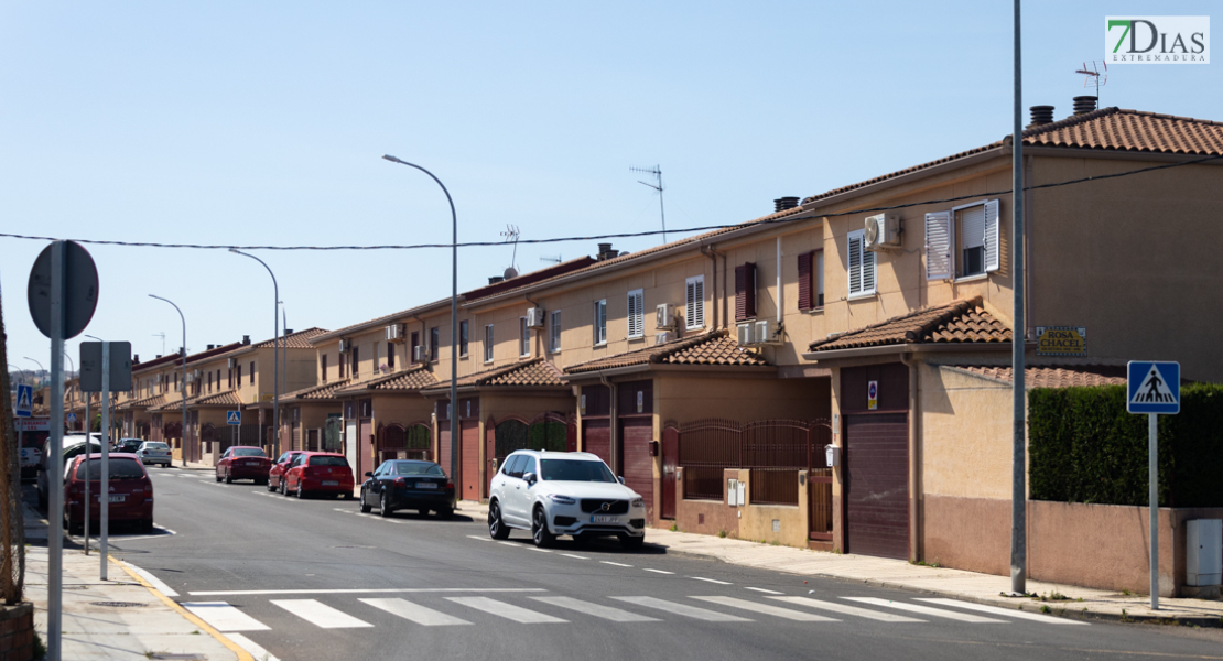 Comienzan las obras para hacer más accesibles más de 200 pasos de peatones en Badajoz