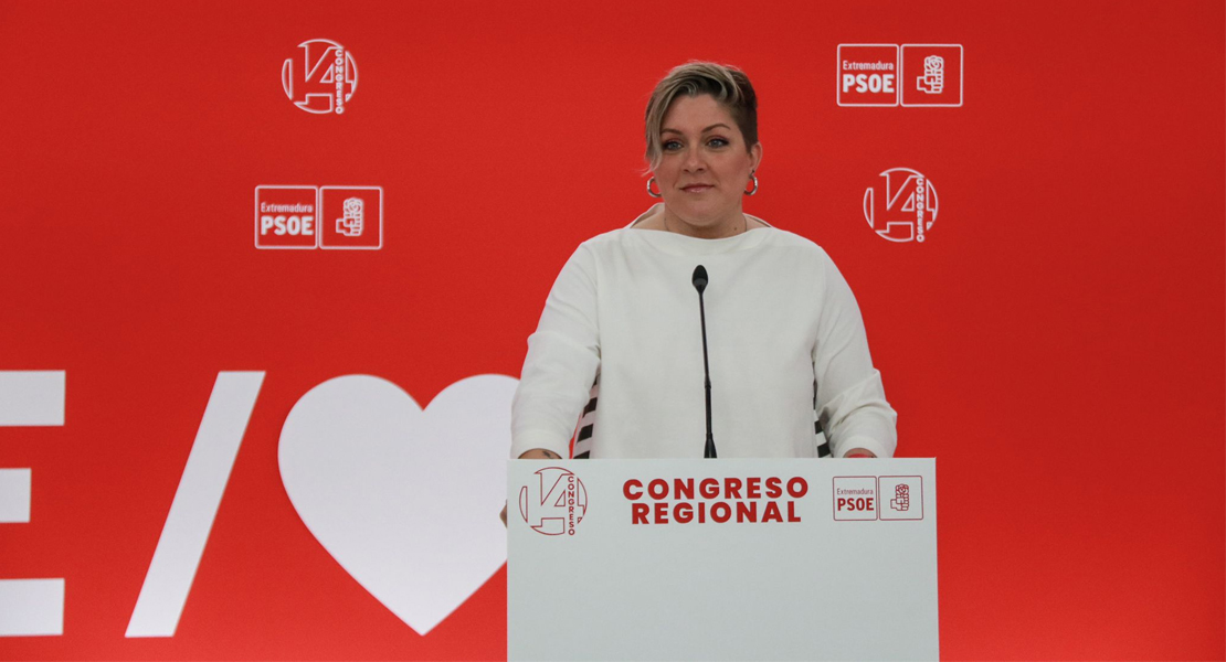 El PSOE se burla de María Guardiola: "Su líder nacional no se sabe ni su nombre"