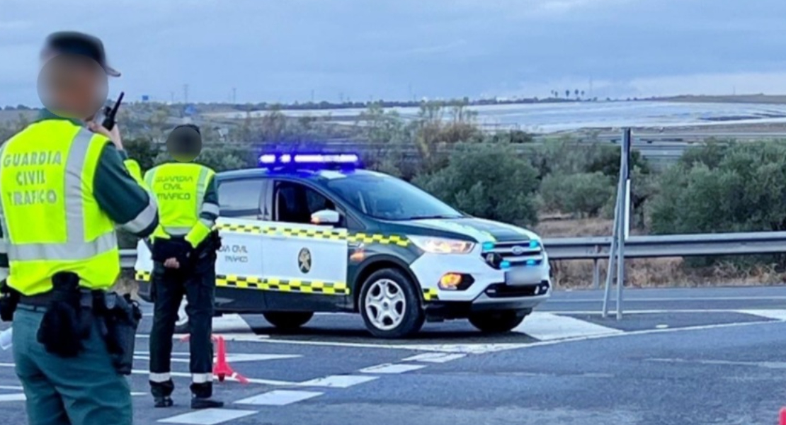 Colisión entre dos motocicletas en la N-630