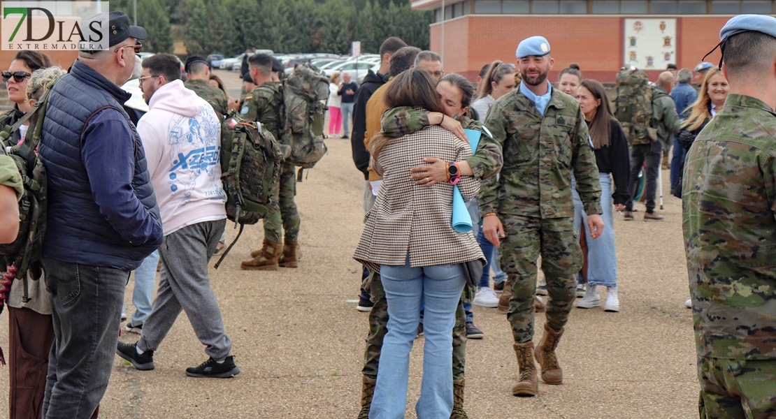 Emoción en la llegada del segundo contingente de militares extremeños a Bótoa