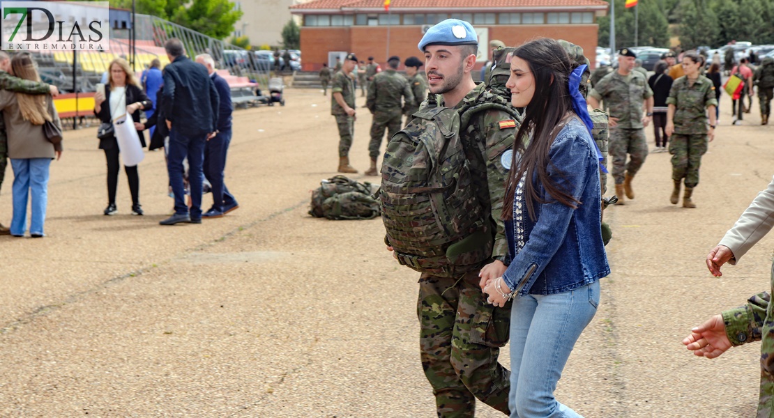 Emoción en la llegada del segundo contingente de militares extremeños a Bótoa