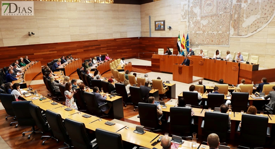 Se retrasa el pleno de la Asamblea: “La secretaria segunda de la mesa está en campaña”