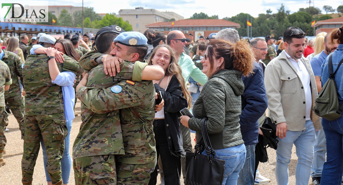 Emoción en la llegada del segundo contingente de militares extremeños a Bótoa