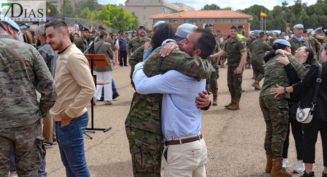 Emoción en la llegada del segundo contingente de militares extremeños a Bótoa