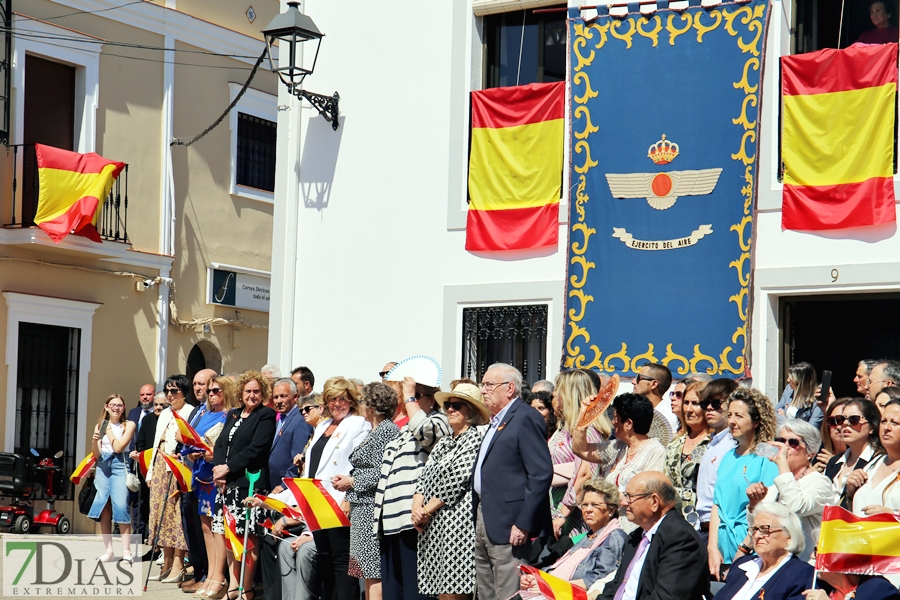 Más de 100 personas participan en la Jura de Bandera Civil de Valencia del Mombuey