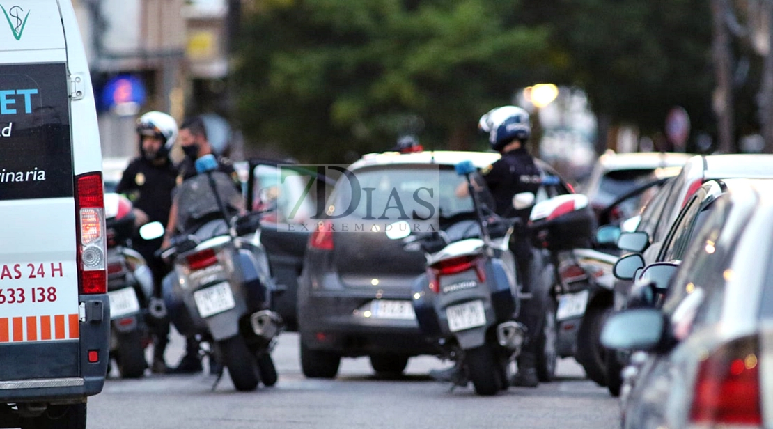 Dos menores golpean con una barra de hierro a un hombre para robarle la bici en Badajoz