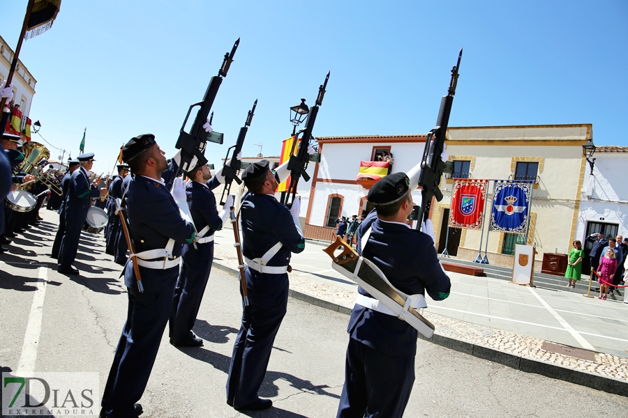 Más de 100 personas participan en la Jura de Bandera Civil de Valencia del Mombuey