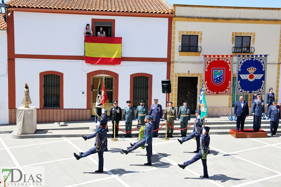 Más de 100 personas participan en la Jura de Bandera Civil de Valencia del Mombuey