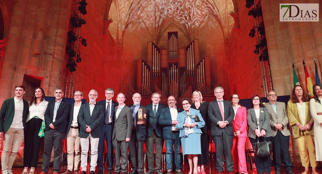 Así fue la emotiva entrega del I Premio Conchita Viera de la Diputación de Cáceres