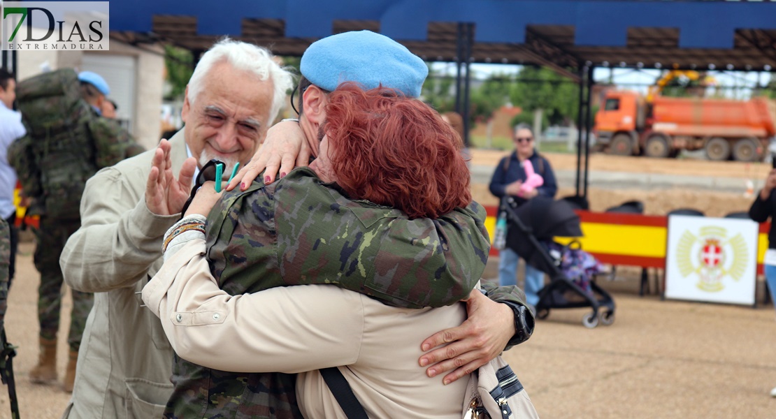 Emoción en la llegada del segundo contingente de militares extremeños a Bótoa