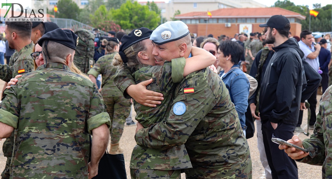 Emoción en la llegada del segundo contingente de militares extremeños a Bótoa