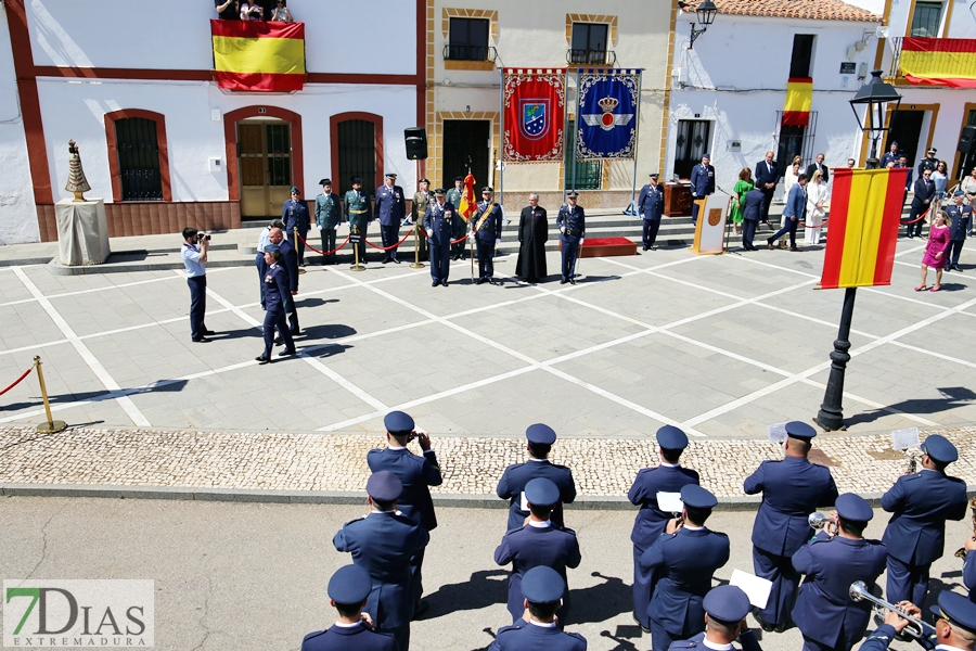 Más de 100 personas participan en la Jura de Bandera Civil de Valencia del Mombuey