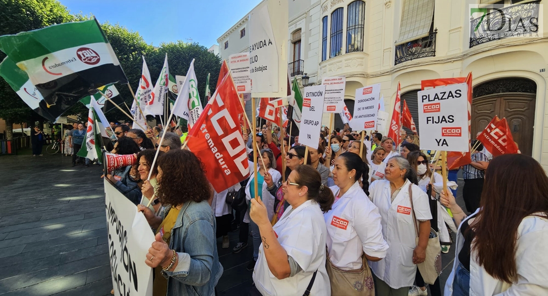 Sindicatos y trabajadores del Ayto. de Badajoz: "Queremos negociación, no imposición"