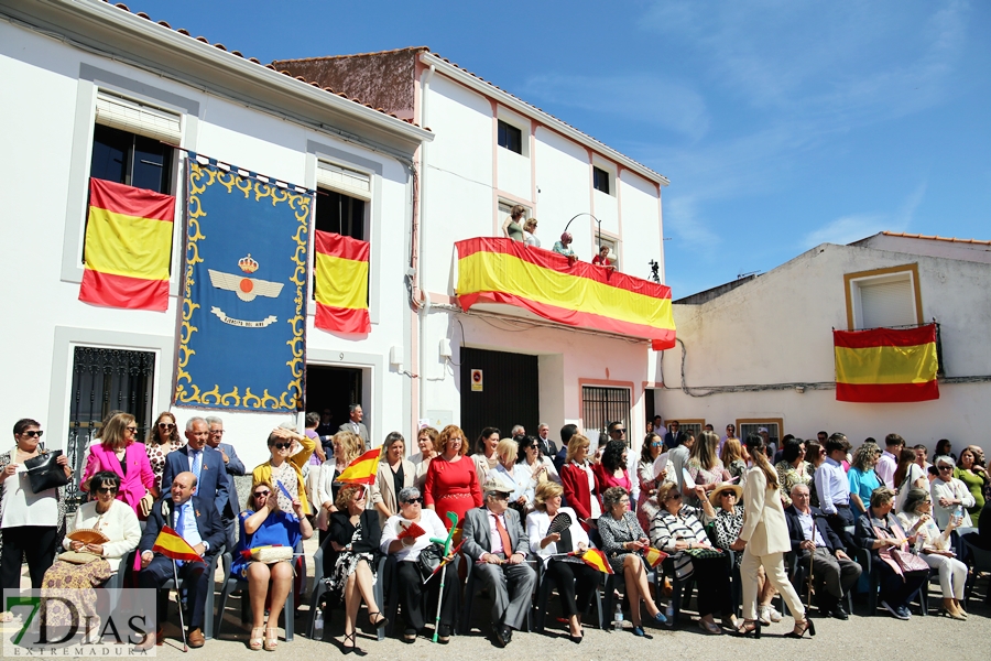 Más de 100 personas participan en la Jura de Bandera Civil de Valencia del Mombuey