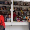 ¿Has pasado ya por la Feria del Libro de Badajoz? Búscate en nuestras fotos