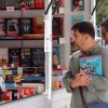 ¿Has pasado ya por la Feria del Libro de Badajoz? Búscate en nuestras fotos