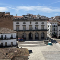 Cifras históricas de turistas y pernoctaciones en Cáceres