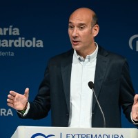 El PP achucha al PSOE de Extremadura por las dudas sobre el hermano de Pedro Sánchez